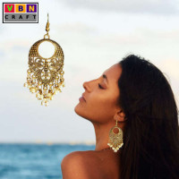 Gold Colored Imitation Earrings With White Loreal Pearl Beads Gold Colored Imitation Earrings With White Loreal Pearl Beads